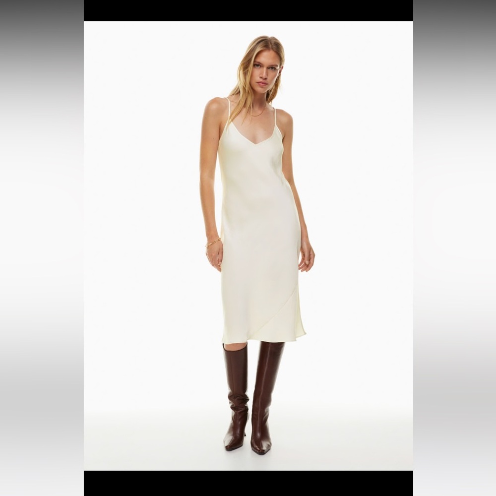 Aritzia Wilfred Only Slip satin midi Dress